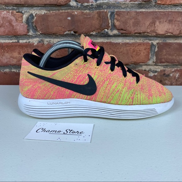 Nike Shoes - Nike Lunarepic Flyknit Woman’s Sz 9.5